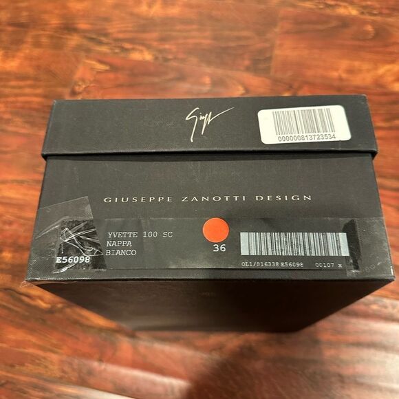 Giuseppe Zanotti scarppa leather pumps size EU 36( US6) and EU 36,5( US 6,5) new - Picture 14 of 14